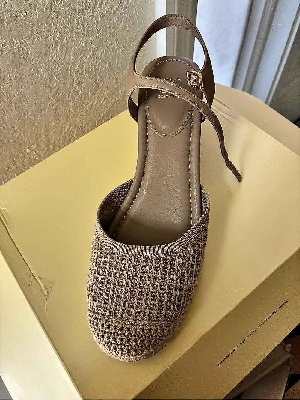COSY ISLAND CoastLoft Closed Toe Woven Espadrille Wedge Sandals in Apricot 9.5